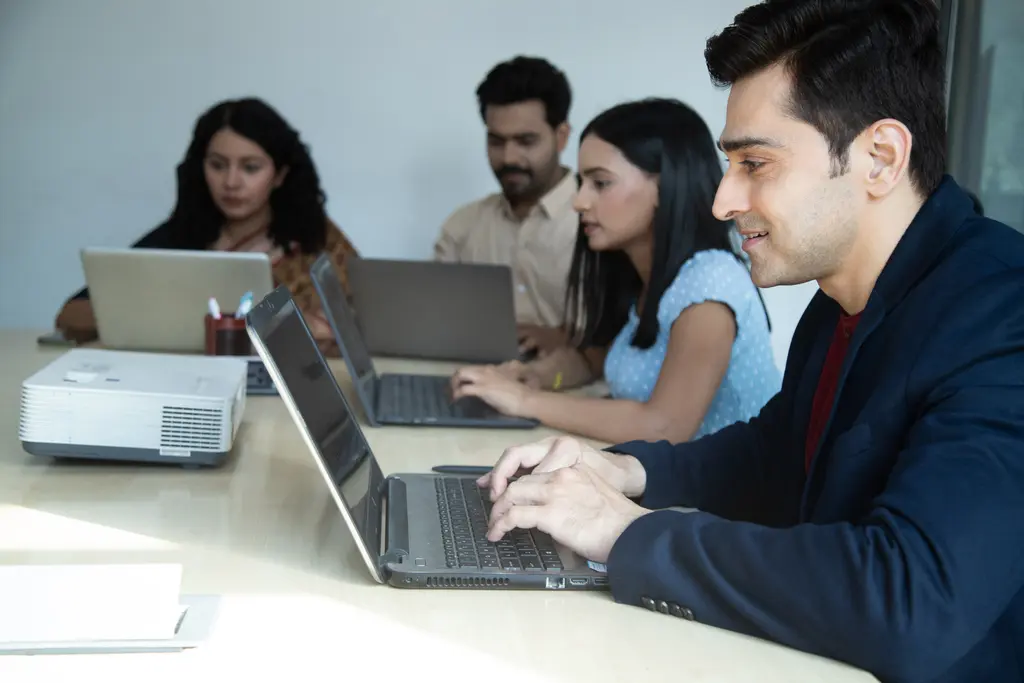 Klaviyo Alternatives: Email Marketing Platforms for E-commerce Stack Consolidation Klaviyo Alternatives: Email Marketing Platforms for E-commerce Stack Consolidation