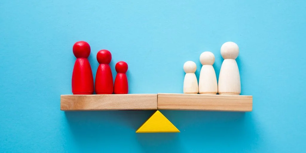 Bitrix24 vs. Salesforce: Comparing AI Capabilities in CRM