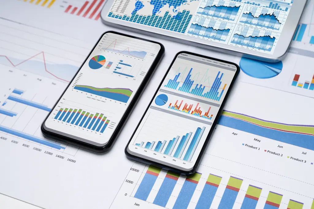 shutterstock_1562573566.webp Master Your Sales Process: 7 Tips to Optimize CRM Forms for Success