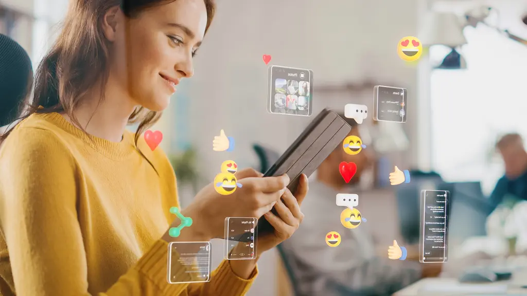 From Posts to Pipeline: Build a Social Media Workflow That Keeps Leads Moving From Posts to Pipeline: Build a Social Media Workflow That Keeps Leads Moving