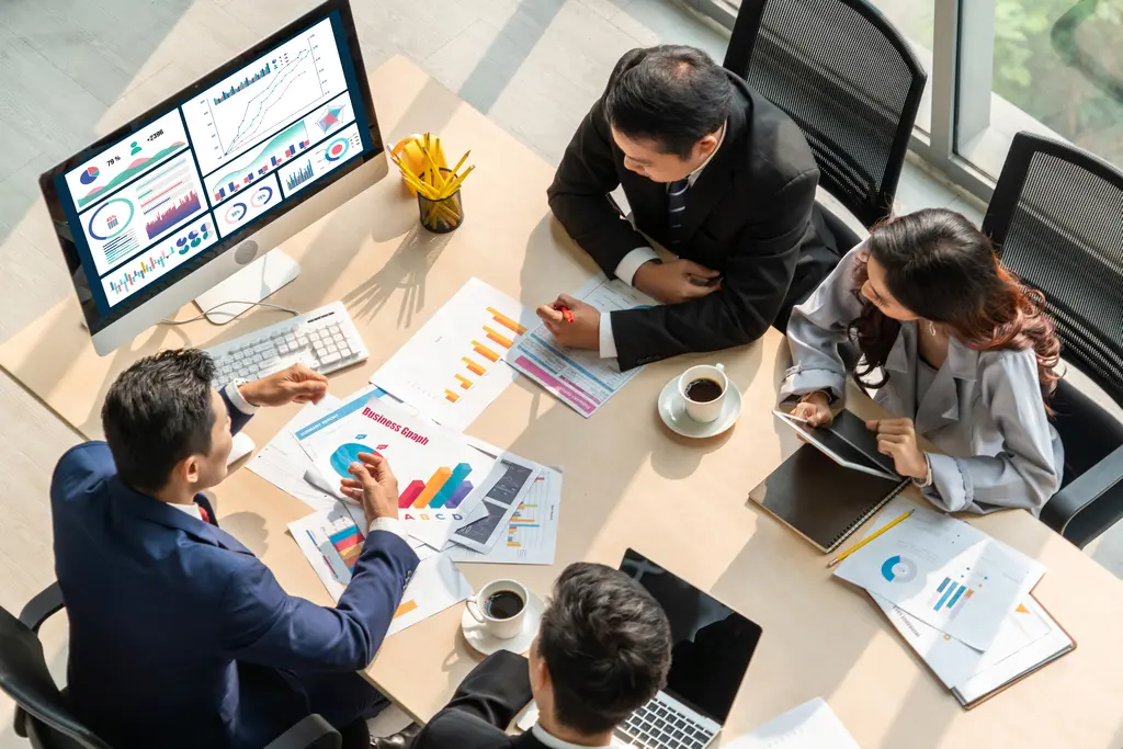 12 tips for an effective customer service case management 12 tips for an effective customer service case management