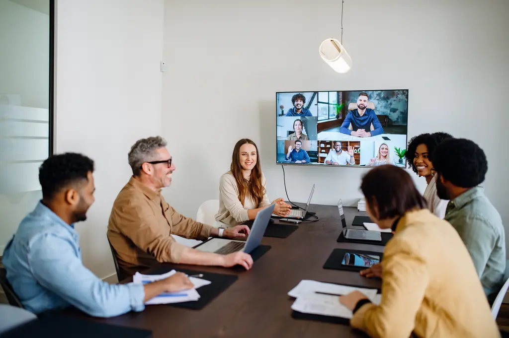 How to build high-performing hybrid teams in India: strategies, tools, and tips