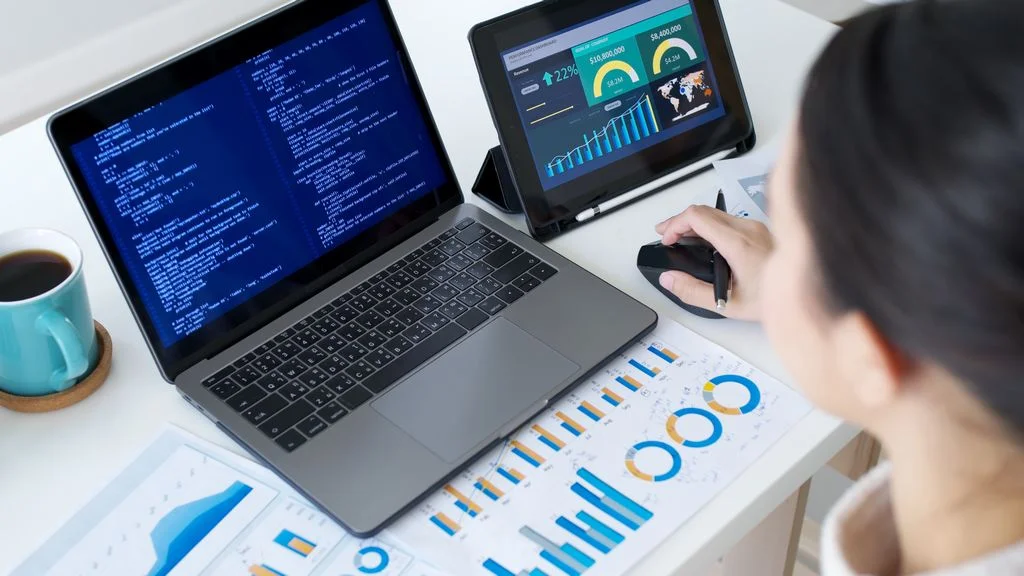 AI in Data Analytics & Decision-Making