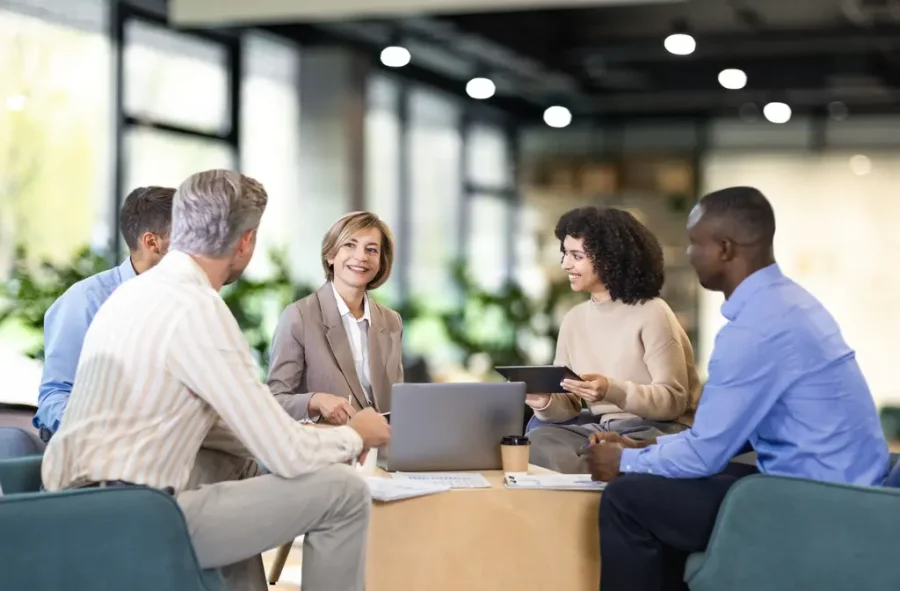 How to Grow a Sales Team: A Practical Scaling Playbook