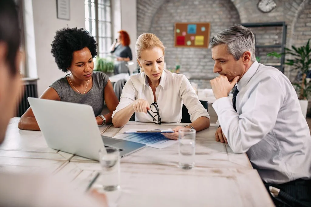 10 Best Canva Alternatives With Templates For Your Designs